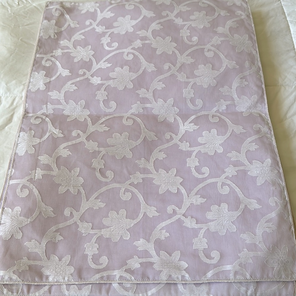 Lilac silk and cotton placemats set of 8. Crate and Barrel